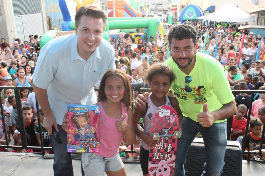  Vereador Bruxão do Taxi faz grande Festa do Dias das Crianças em Itapevi