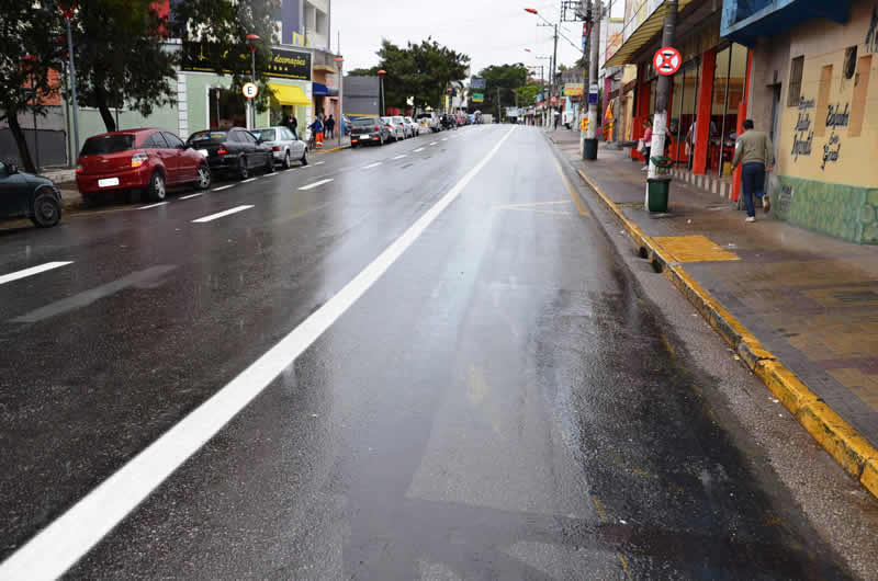  Faixa adicional da Av. Pres. Vargas garante melhoria no transito