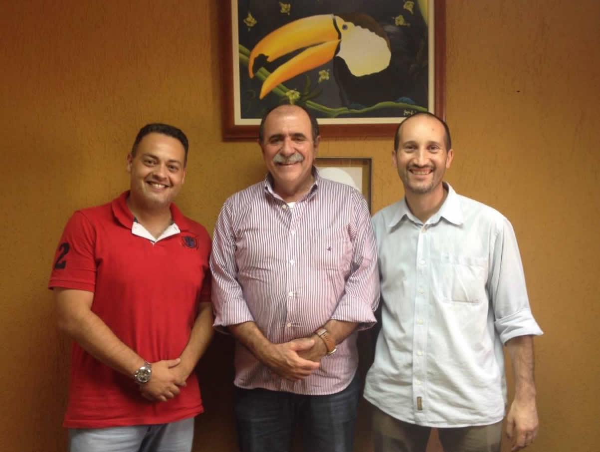  Deputado João Caramez recebe o Canal Itapevi em seu escritório municipal