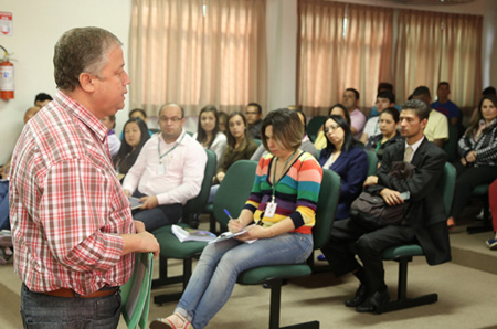  Prof Paulinho realiza reunião com servidores da Câmara de Itapevi