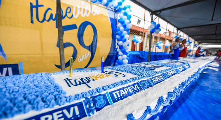  Multidão celebra aniversário de 59 anos de Itapevi