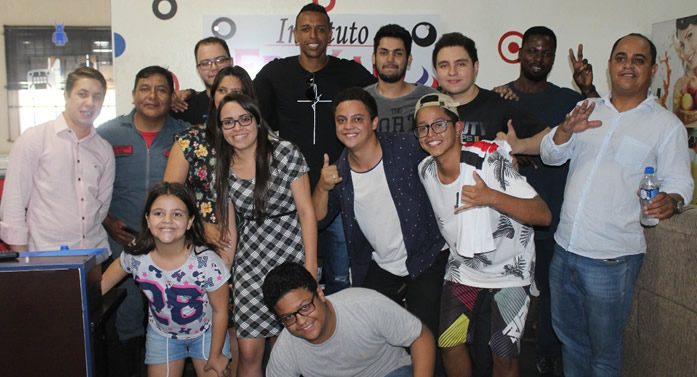  Sidão do São Paulo visita Instituto Edukaio em Itapevi