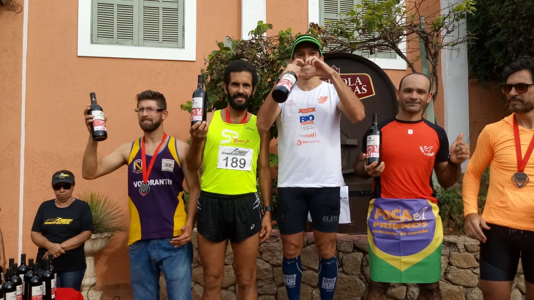  Atleta de Itapevi Rodrigo Meneses foi o grande campeão na prova dos 10km da “Vinho Love Run” em São Roque.