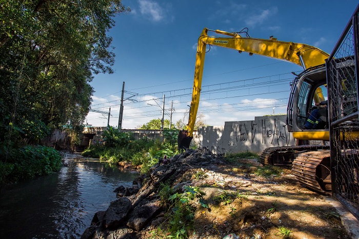  Operação Verão Itapevi limpa rios, córregos e afluentes da cidade