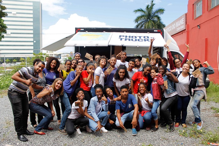  Escolas públicas de Itapevi e Carapicuíba recebem oficinas culturais de fotografia