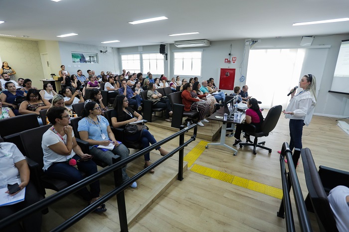  Prefeitura capacita profissionais de saúde para o combate ao Coronavírus