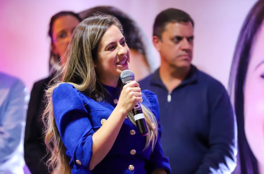  Prof. Camila Godói lança pré-candidatura a deputada Estadual