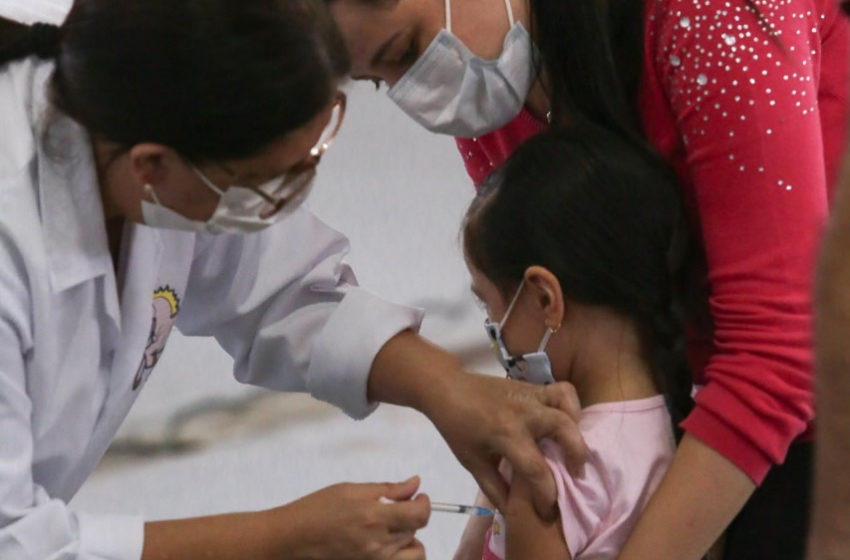  Itapevi inicia vacinação contra Covid-19 em crianças de 3 e 4 anos com comorbidades ou deficiências