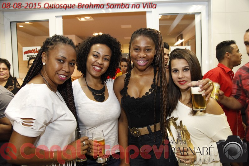  Veja as Fotos do Quiosque Brahma Samba na Vila. Barnabe Fotografia