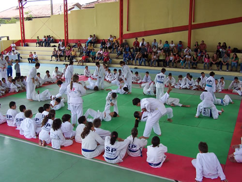  Judocas de Itapevi vão à final do Estadual