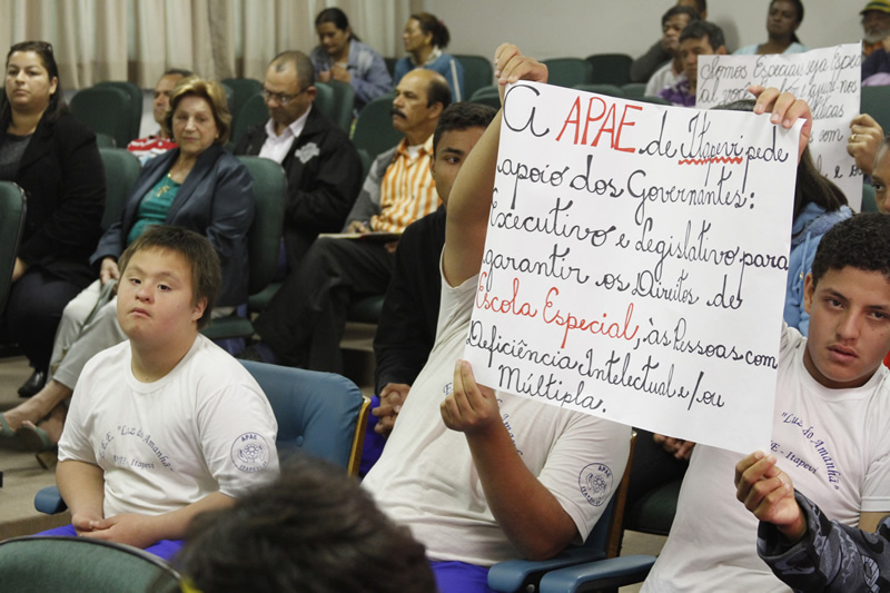  Câmara de Itapevi entra na luta contra a extinção das APAEs