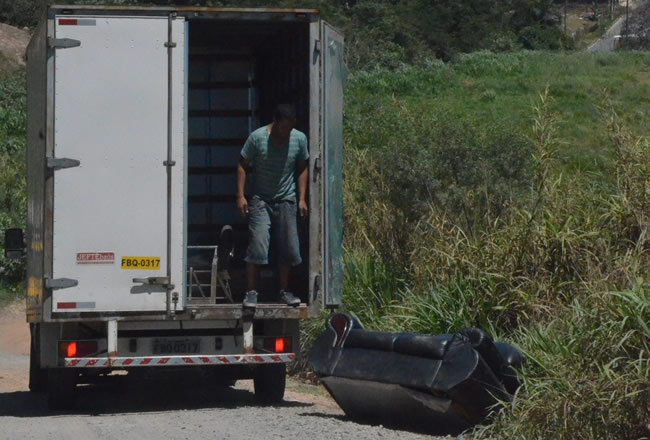  Itapevi intensifica fiscalização e apreende caminhão