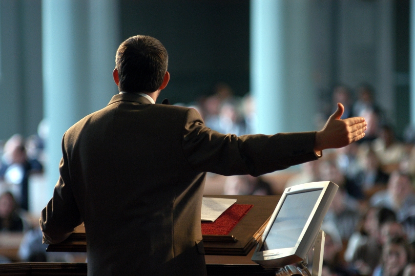  Dez mandamentos para membros de igreja com respeito ao seu pastor