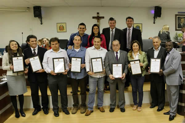  Câmara homenageia imprensa da região e personalidades